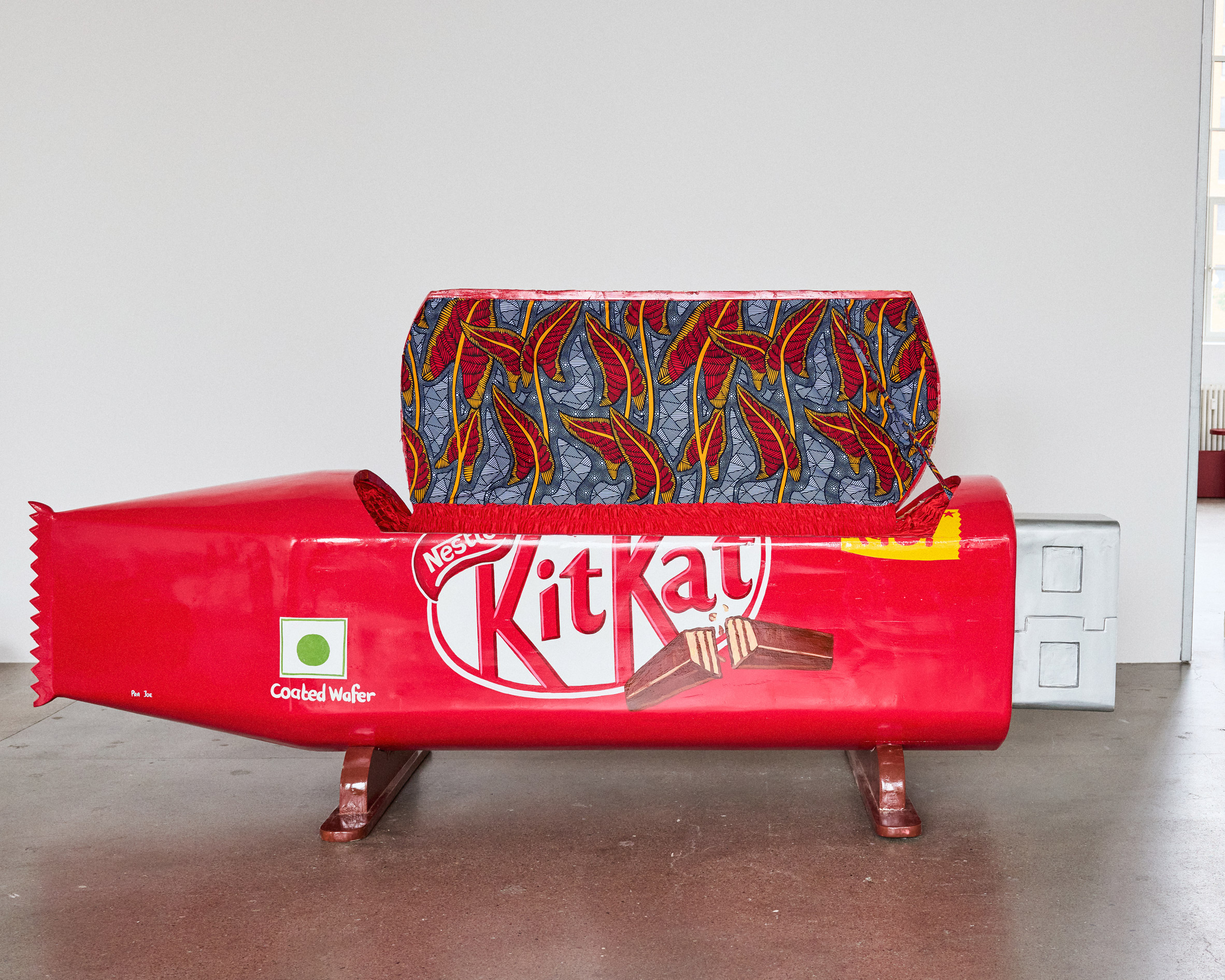 Kit-Kat-shaped coffin
