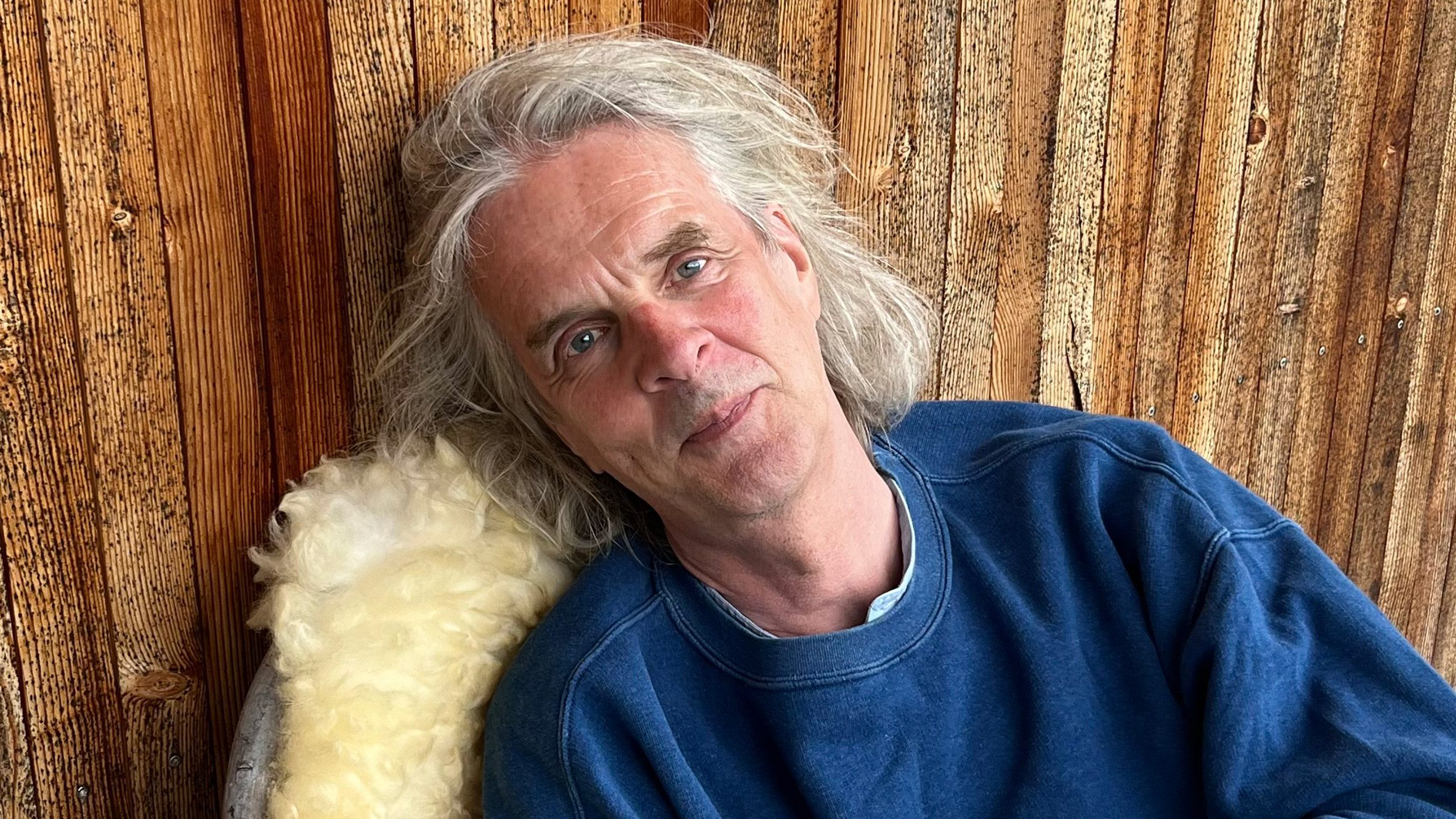 https://static.dezeen.com/uploads/2026/06/peter-stanford-antoni-gaudi-interview_dezeen_2364_hero_0.jpg