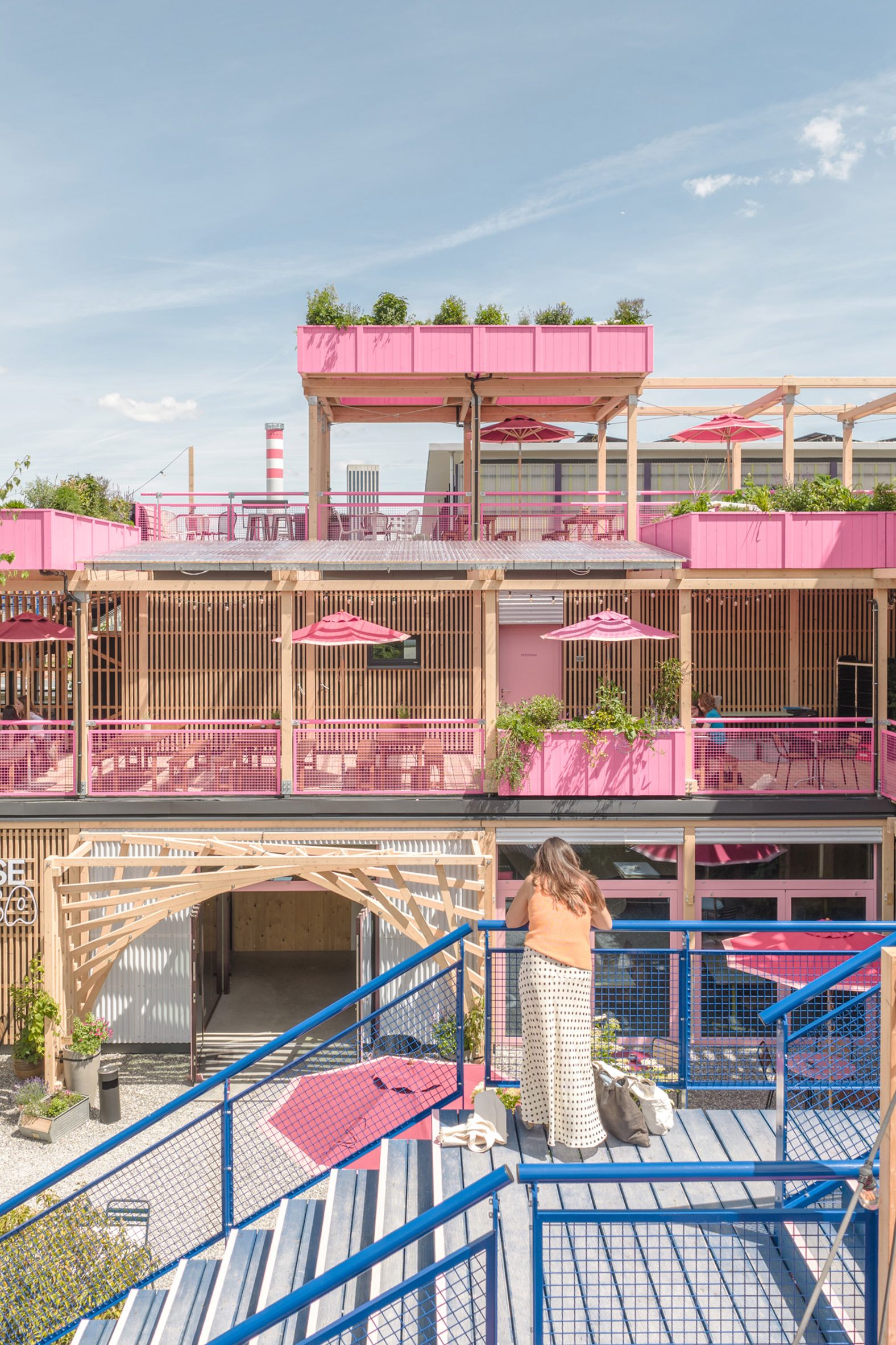Hello Wood Remise Rosa Zurich