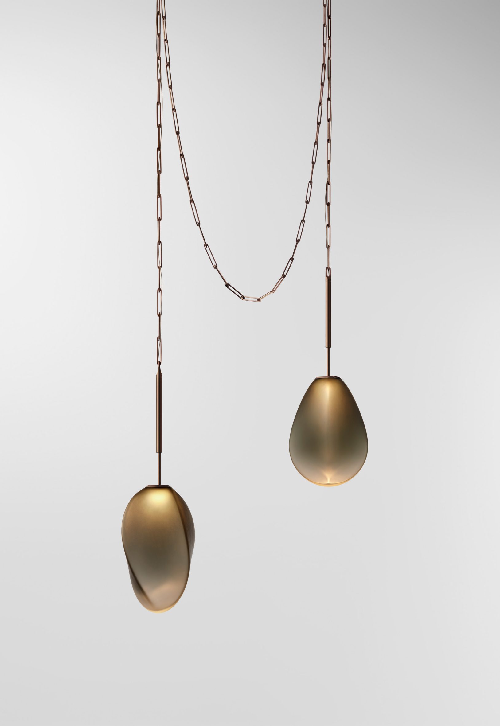 Luminária pendente Solace Chain de Ross Gardam