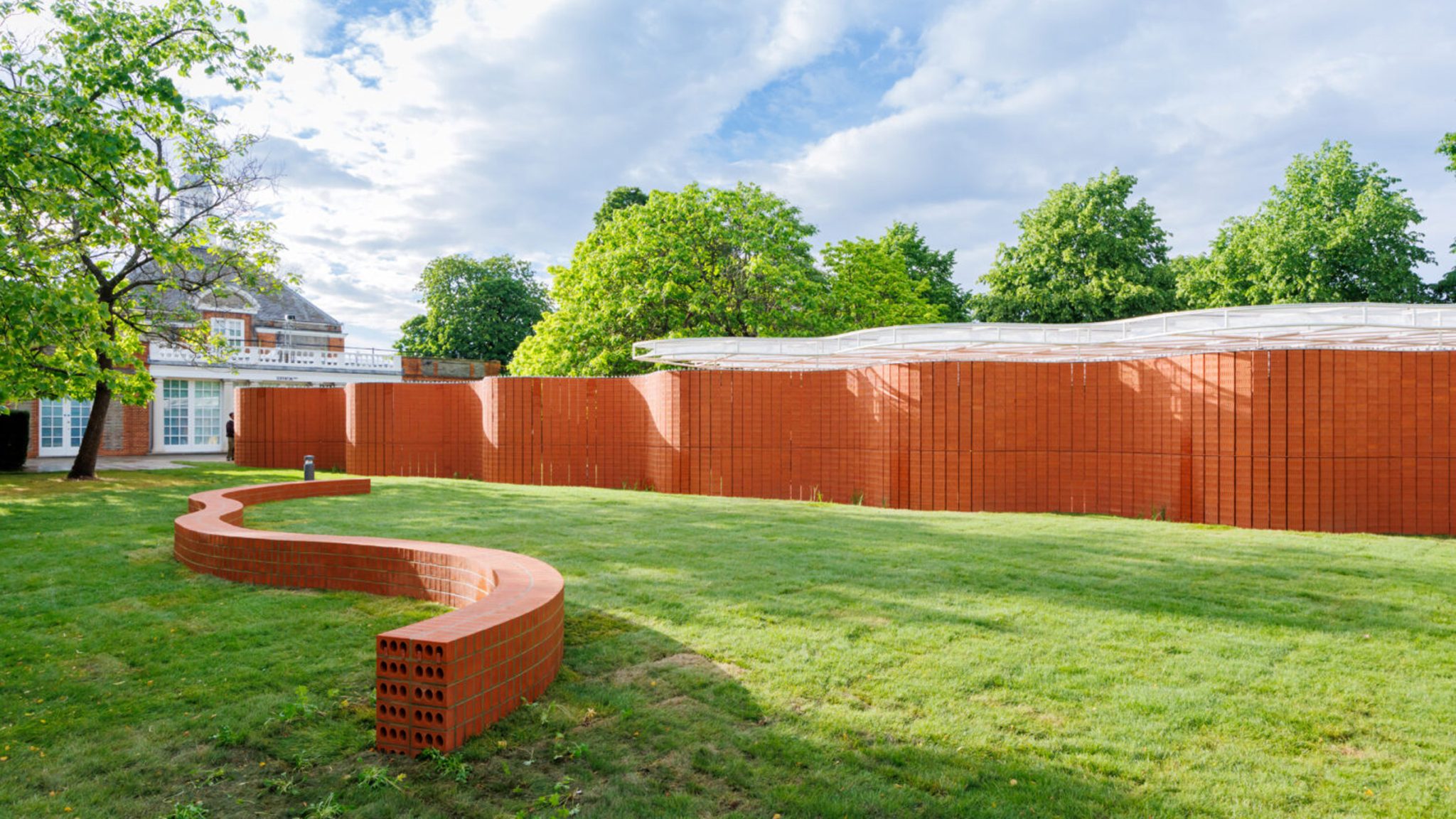 Lanza Atelier's Serpentine Pavilion features in Dezeen Agenda