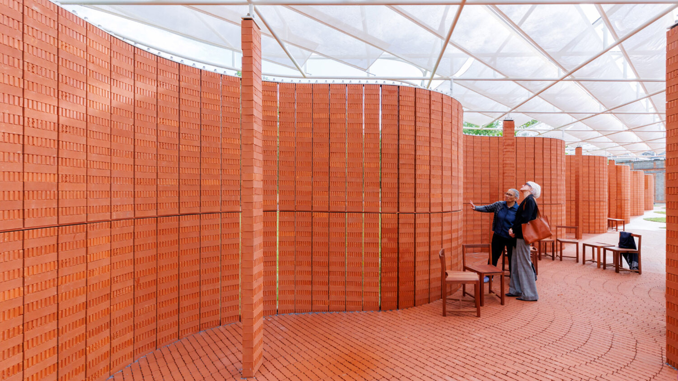 Lanza Atelier designs snaking brick Serpentine Pavilion in London, comments update