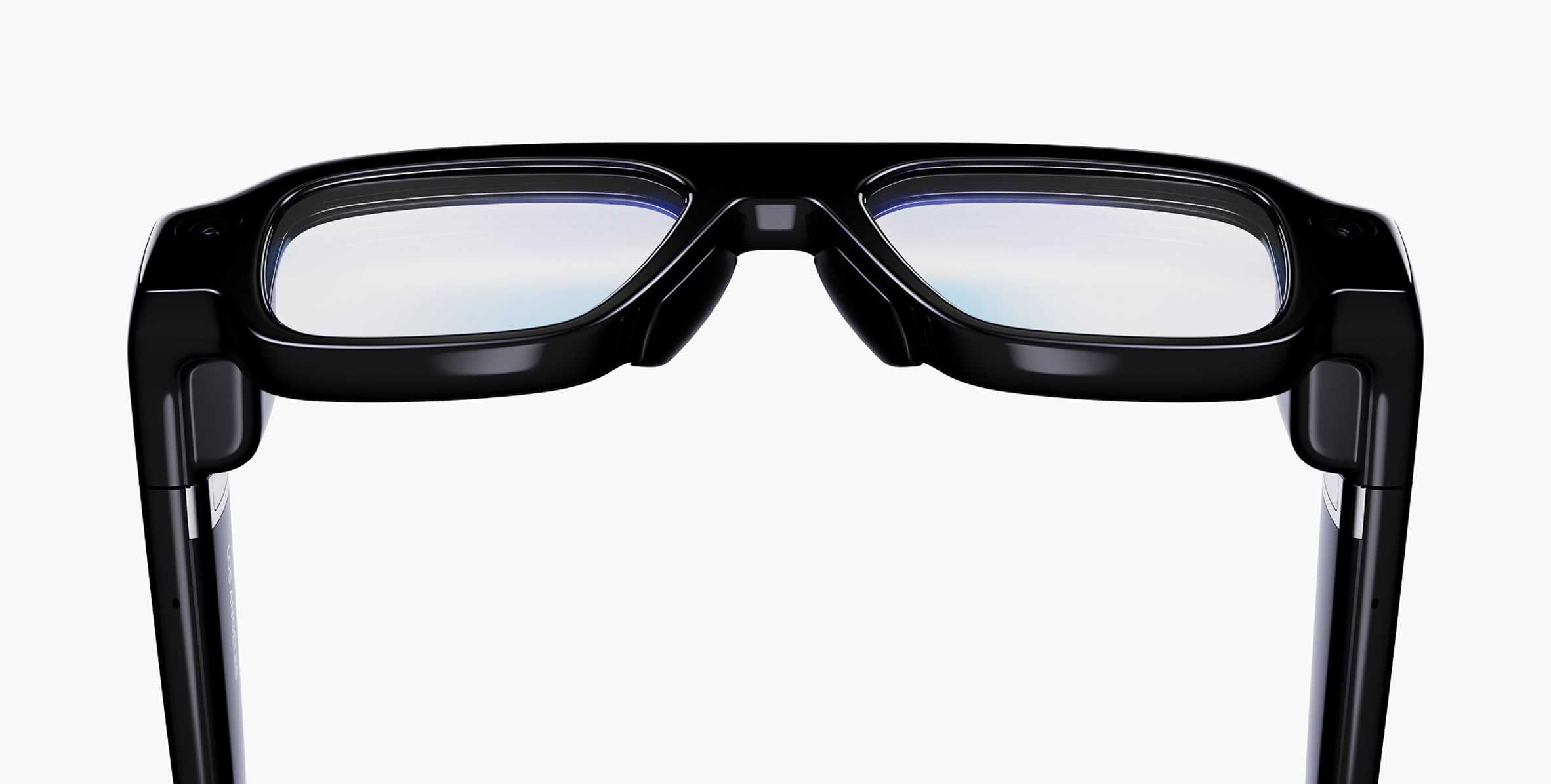 Imagen de Snap Specs que muestra un marco grueso de polímero negro