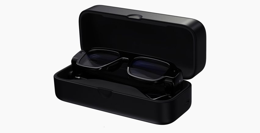 Image of the Snap Specs in their charging case