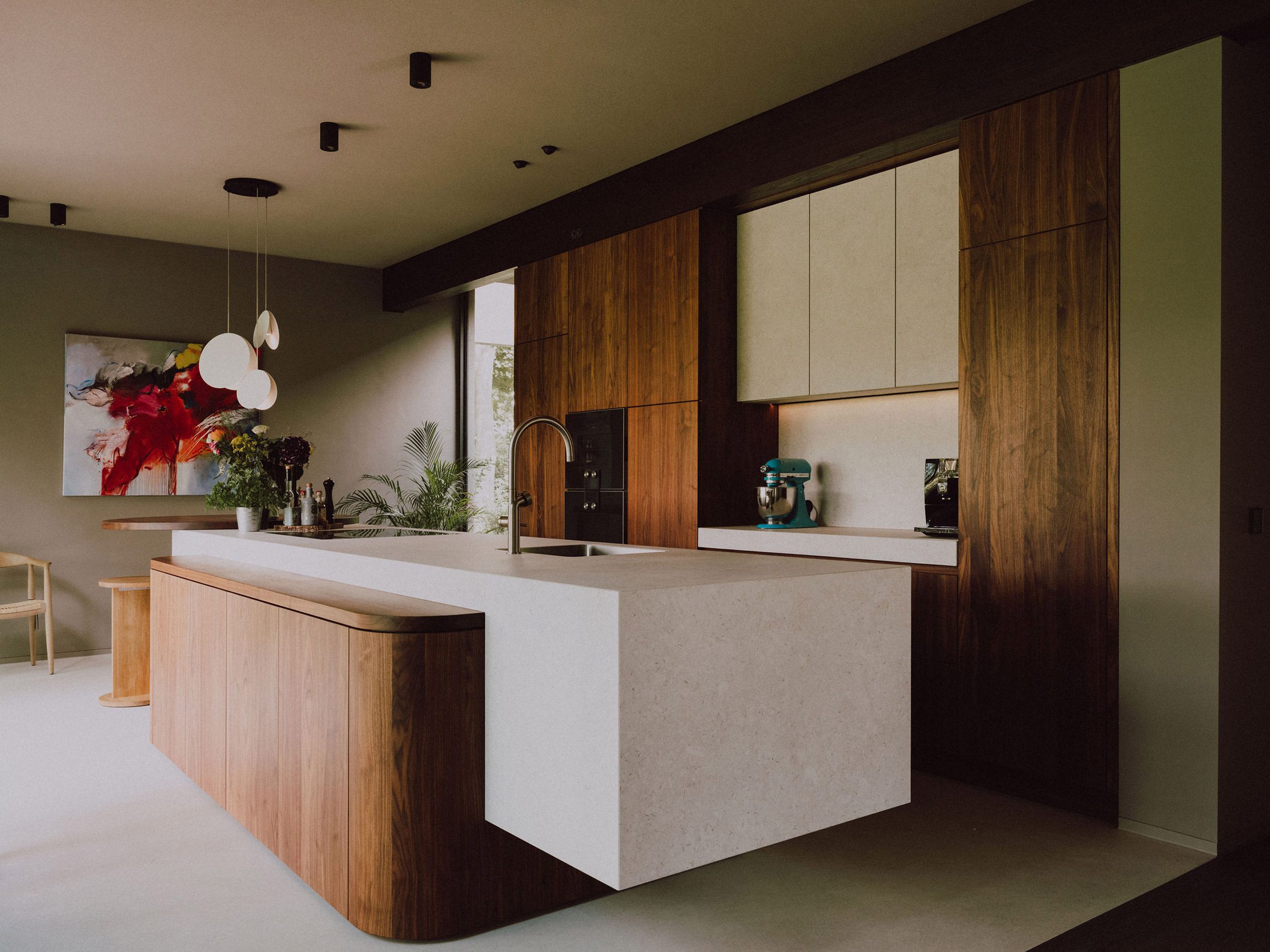 Interior de la cocina de Forest Villa MB por Tom Kneepkens