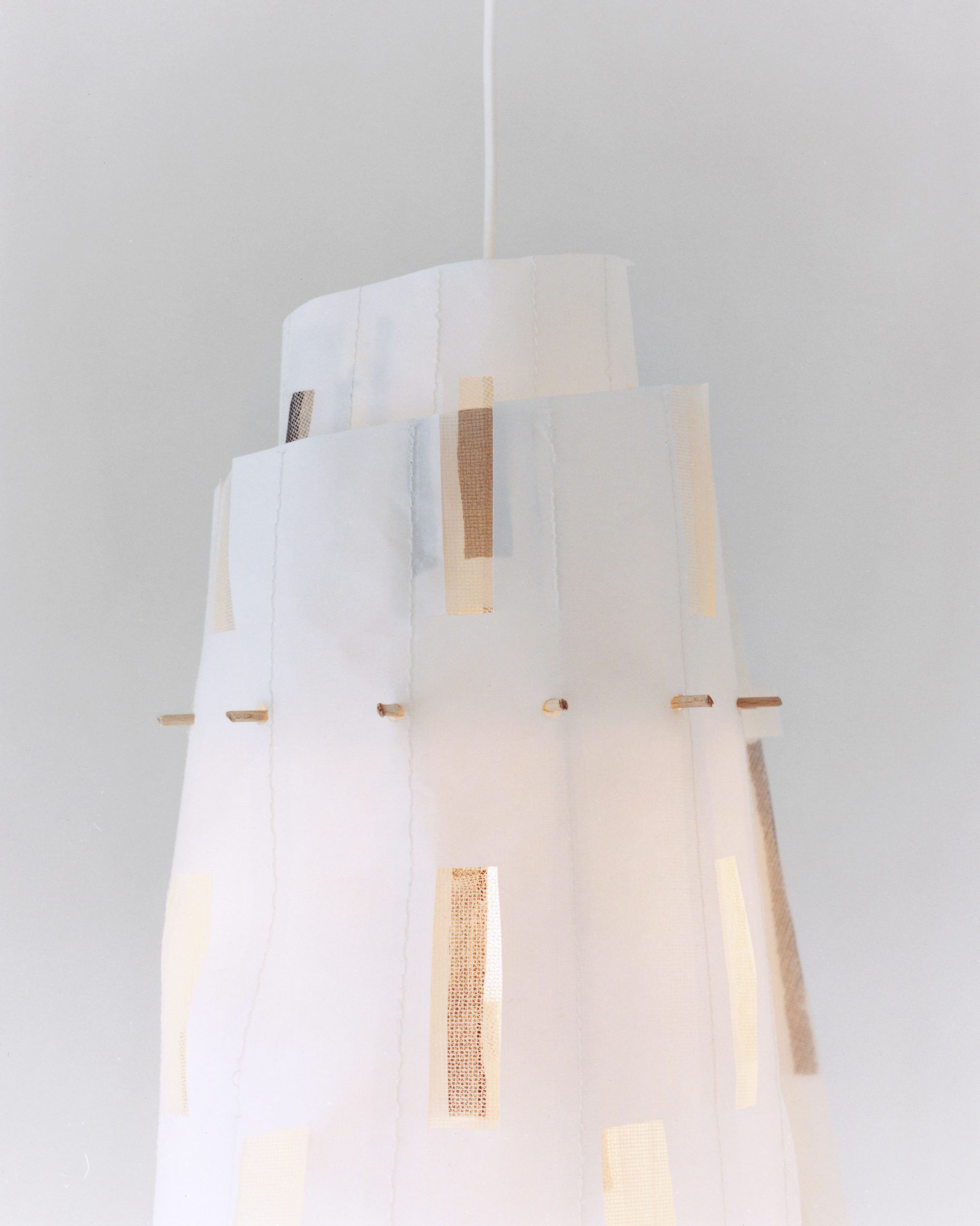 Linternas de papel diseñadas por Louise Campbell