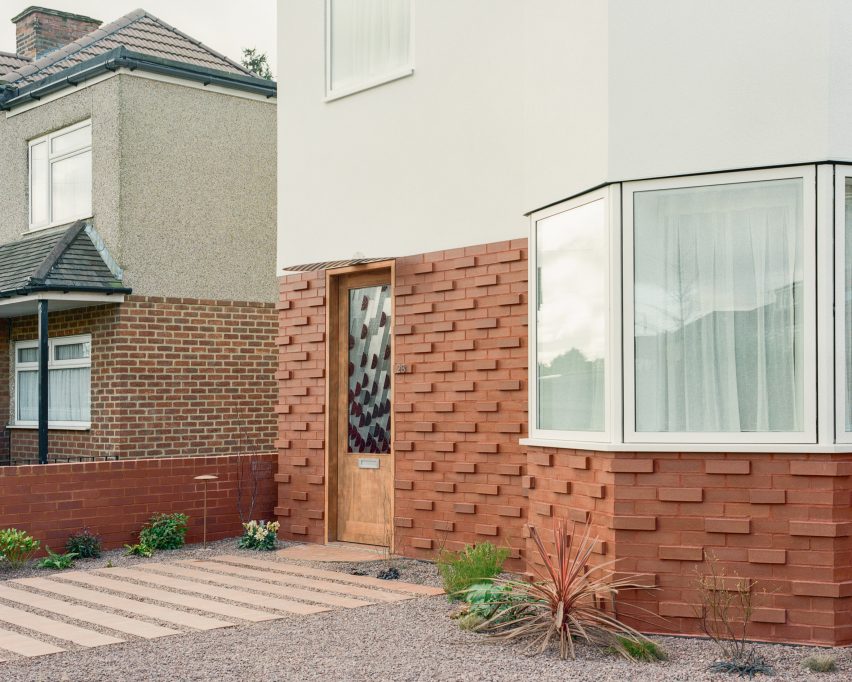 Front facade view of London home by Wadhal