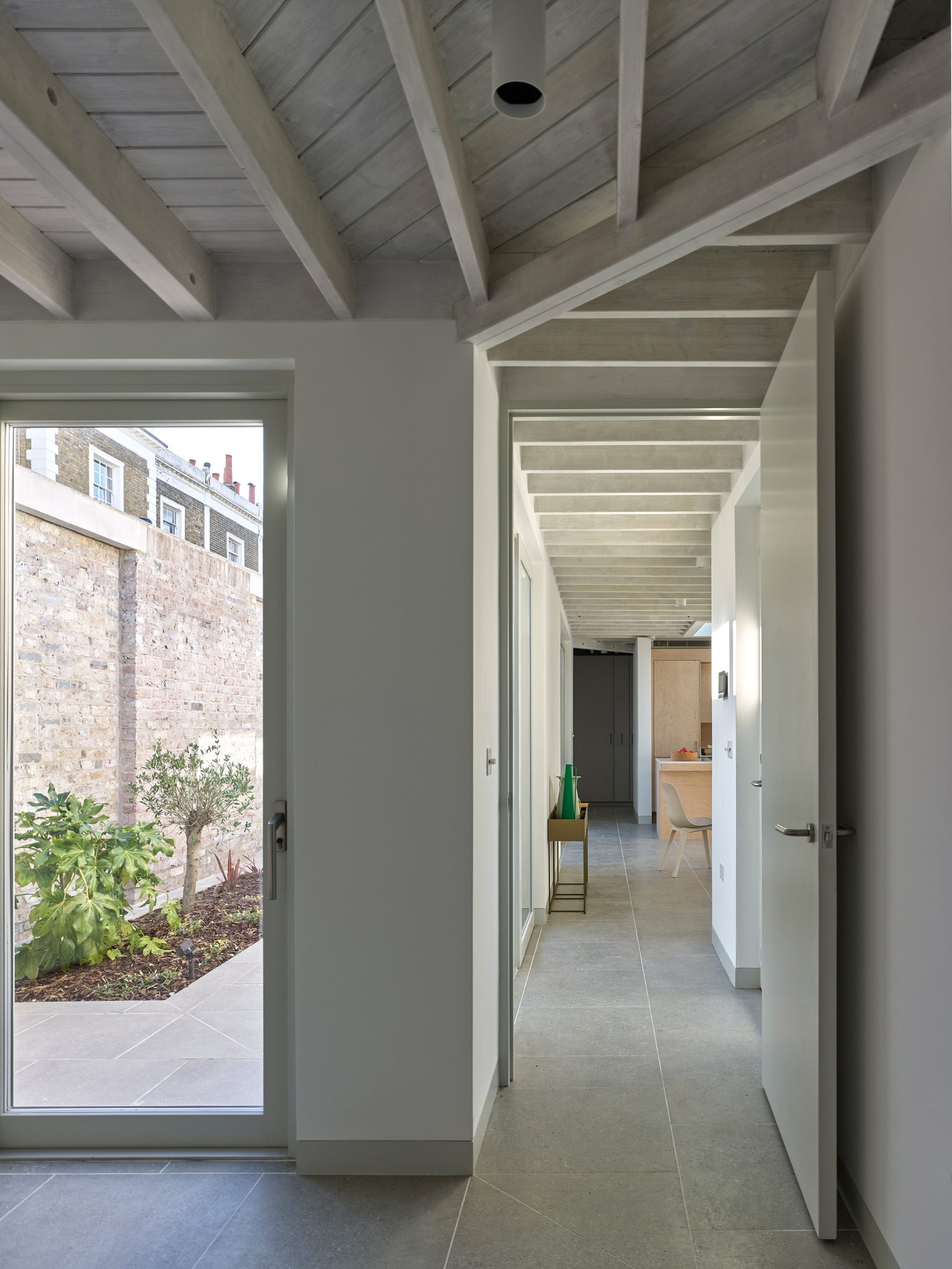IBLA Walled Courtyard house interior