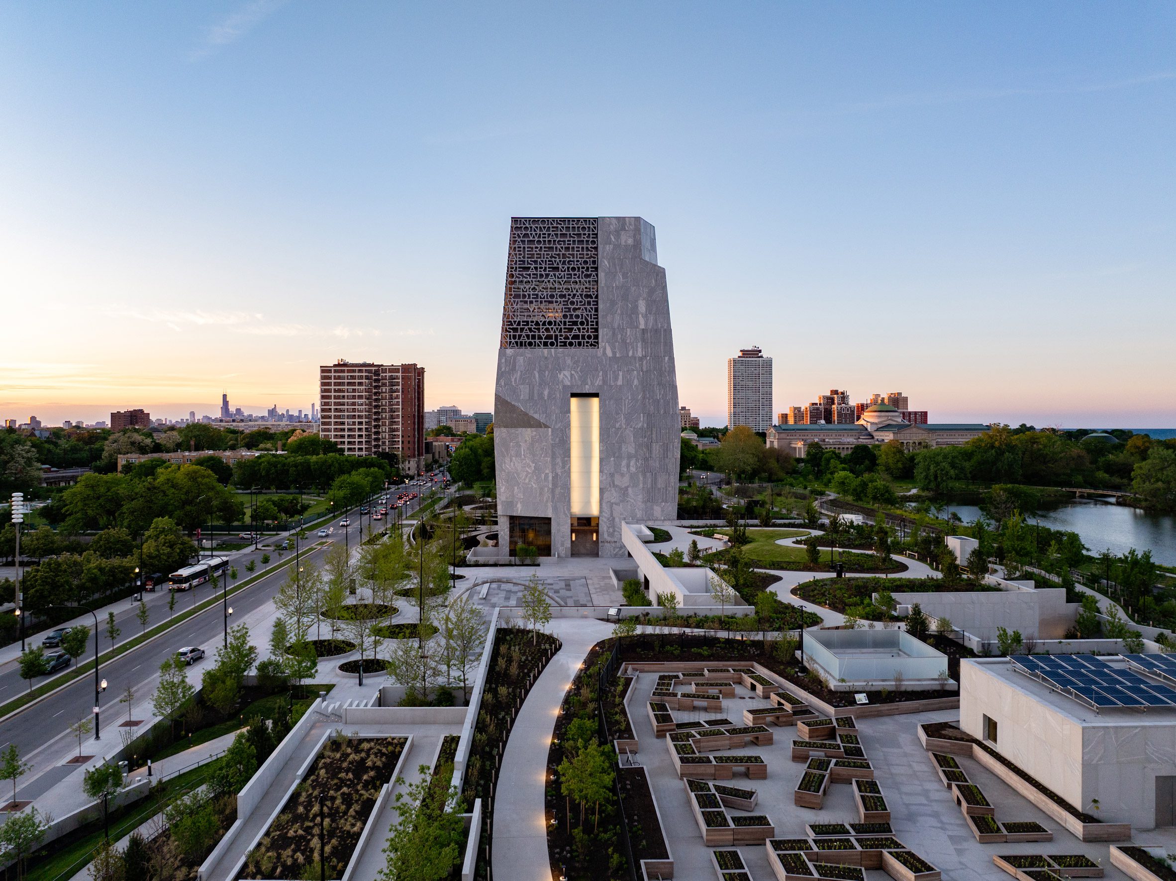 Centro Presidencial Obama al atardecer