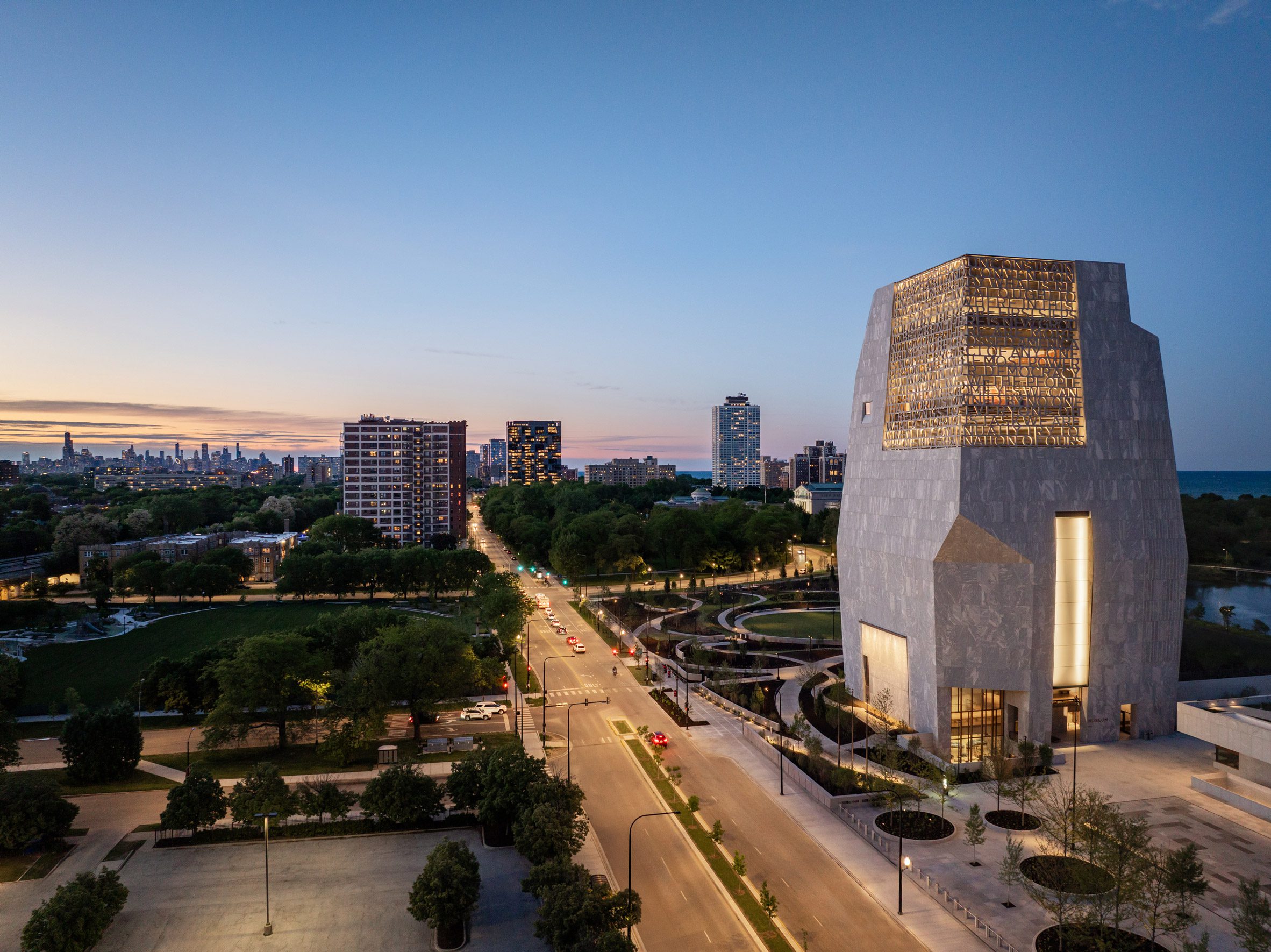 Centro Presidencial Obama de noche