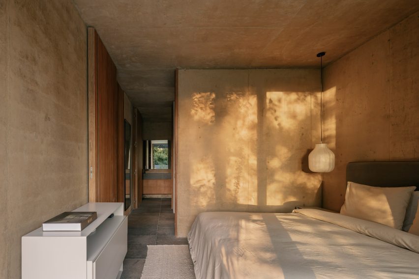 Casa JR by Gonzalo Bardach