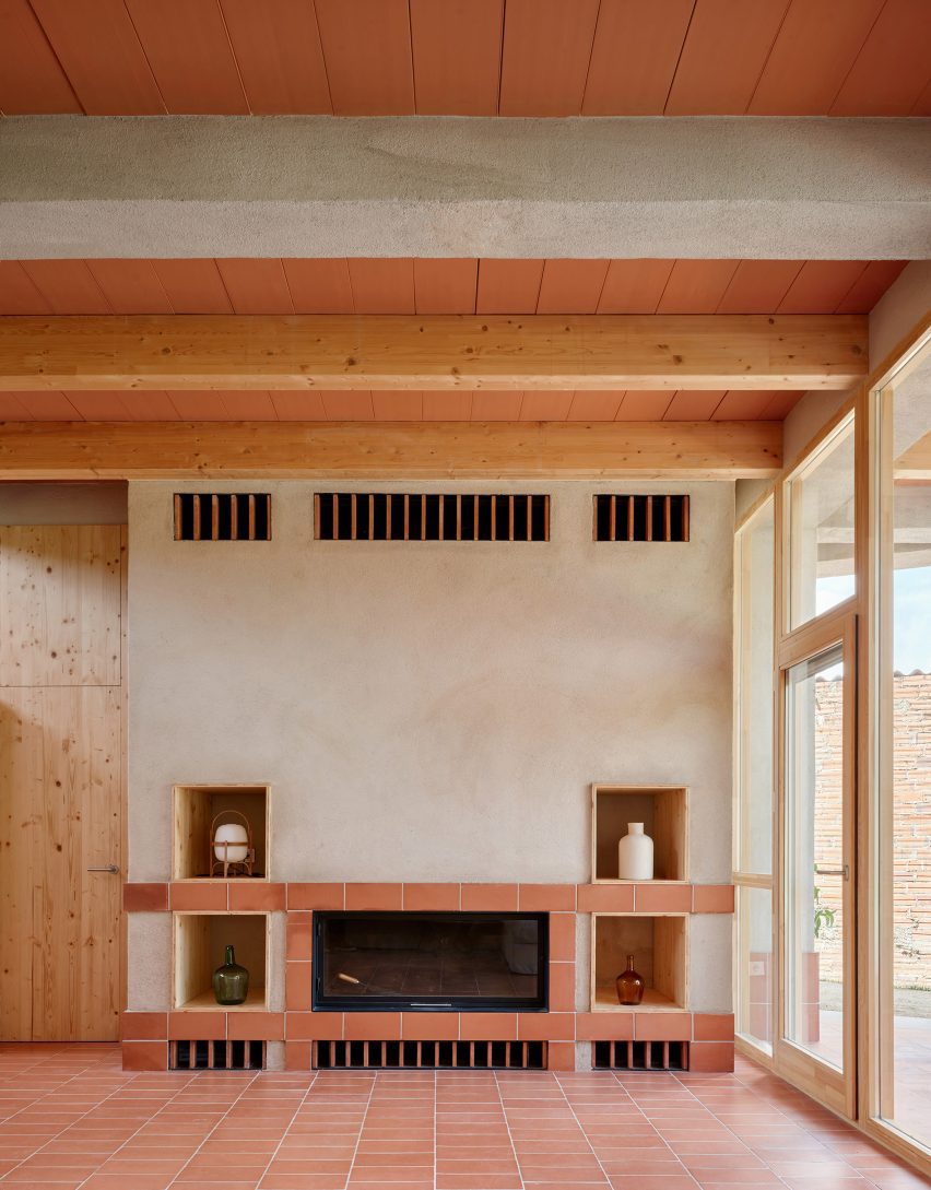 Casa Juià by NUA arquitectures is a contemporary farmhouse in Catalonia