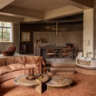 Suite Arquitetos installs rust-toned Casa Magma showroom in S&atilde;o Paulo