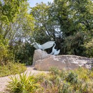 Crystal Palace dinosaur island