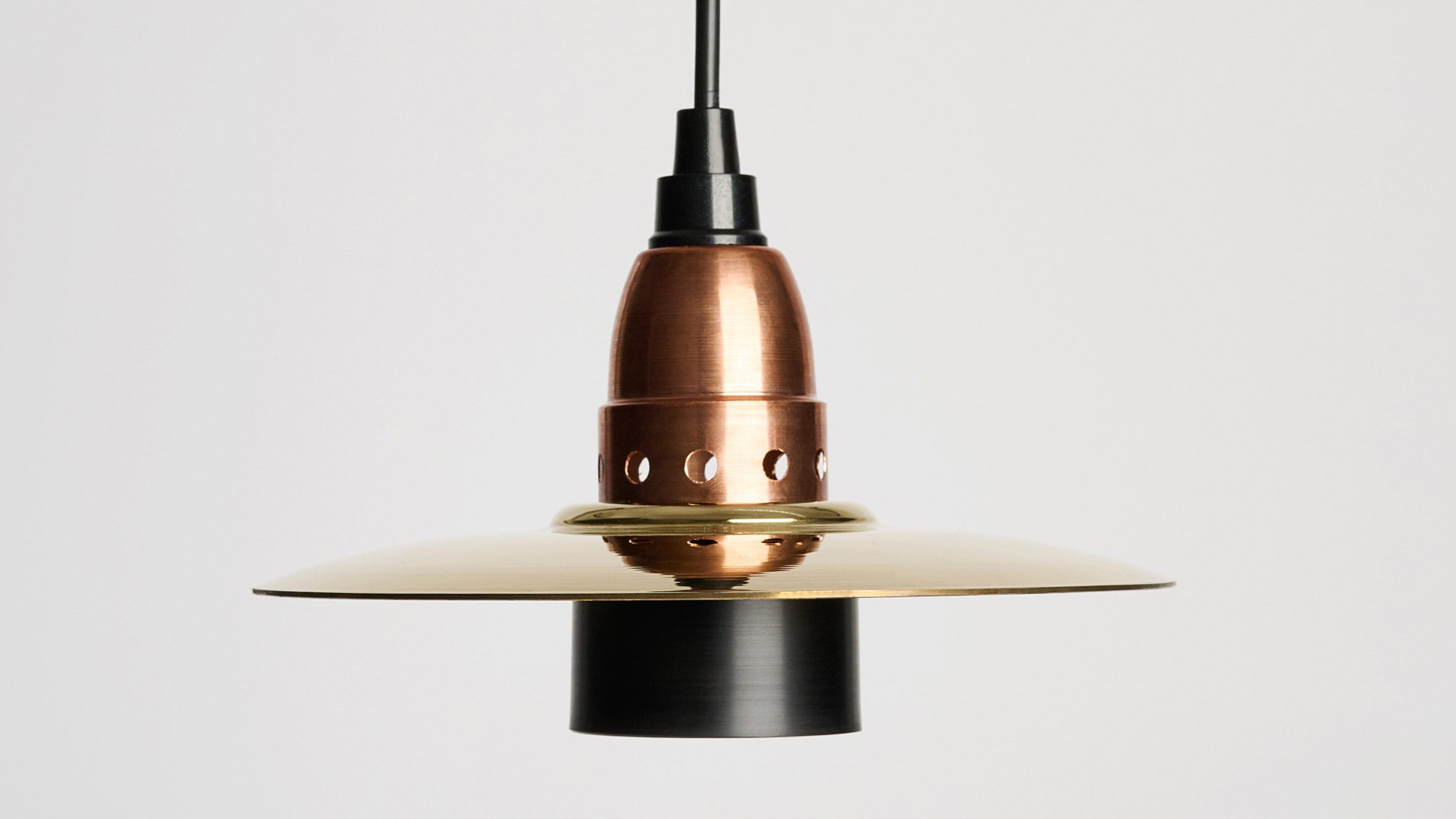 https://static.dezeen.com/uploads/2026/07/filosof-lamp-lars-erik-ejlers-fripon-design_dezeen_2364_col_0.jpg