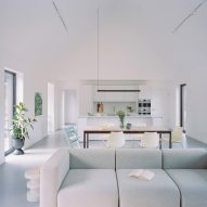 House in a Clearing by TaylorHare Architects