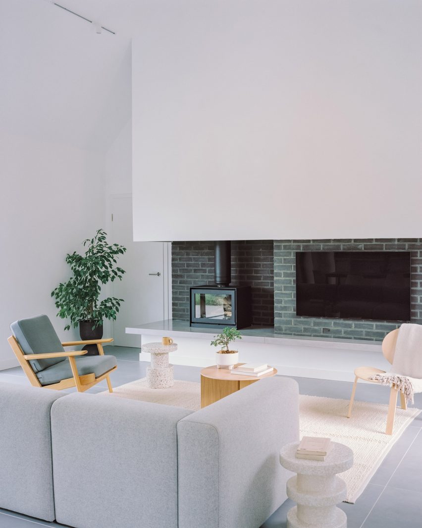 Living space interior at House in a Clearing by TaylorHare Architects
