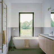 House in a Clearing by TaylorHare Architects