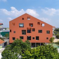 Multi-generational home in Vietnam by Inrestudio
