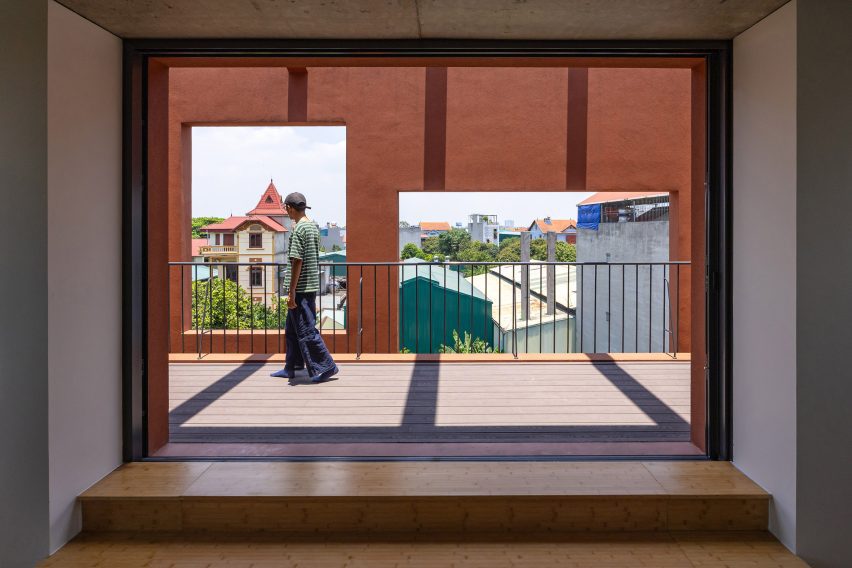 Multi-generational home in Vietnam by Inrestudio