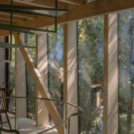 Iragüen Viñuela Arquitectos House by Fuy River mass timber