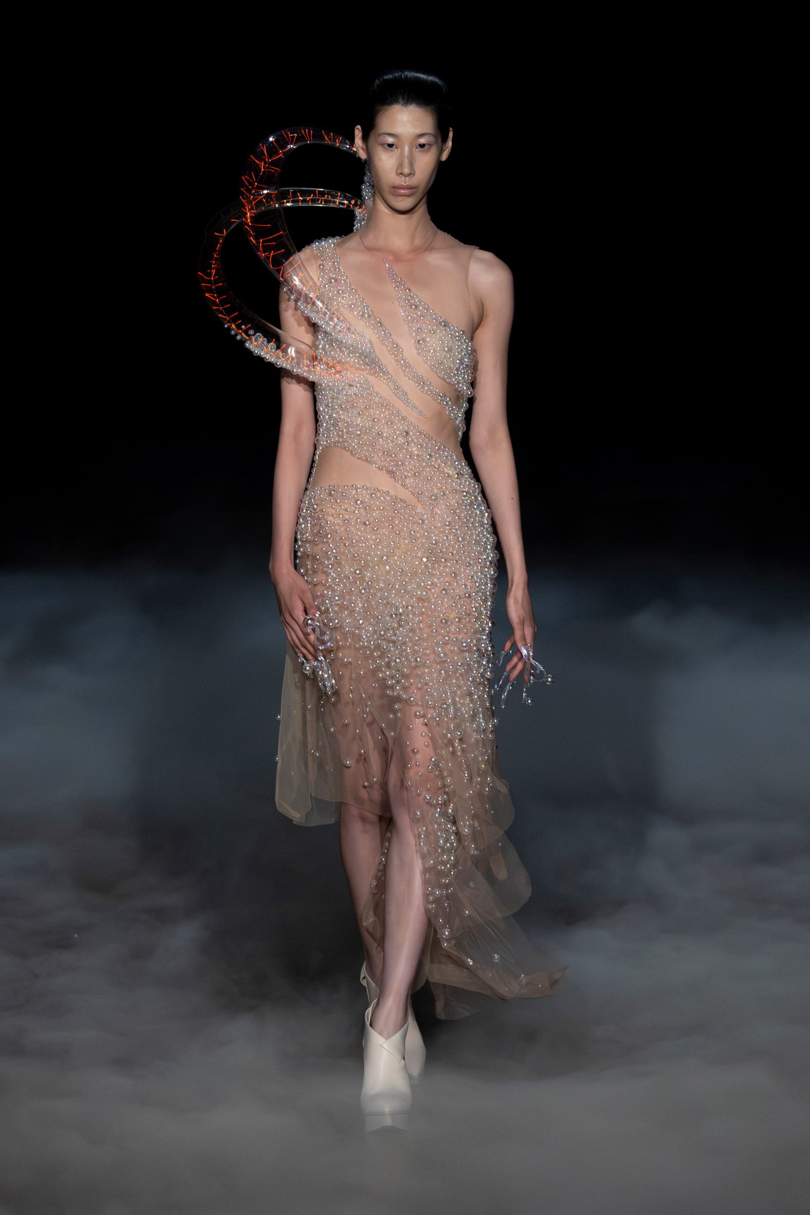 Vestido Helix Nebula de Iris van Herpen