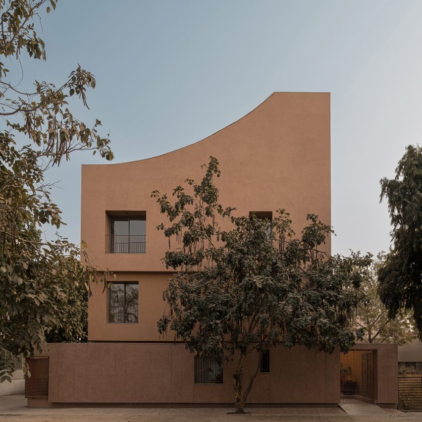 LJ House by Studio Saransh Ahmedabad