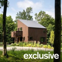 Charred wood gives Vermont house a "bark-like exterior"