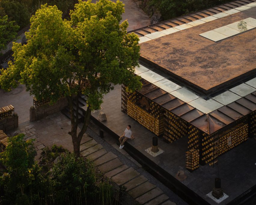 View over metal shelter by DoDesign