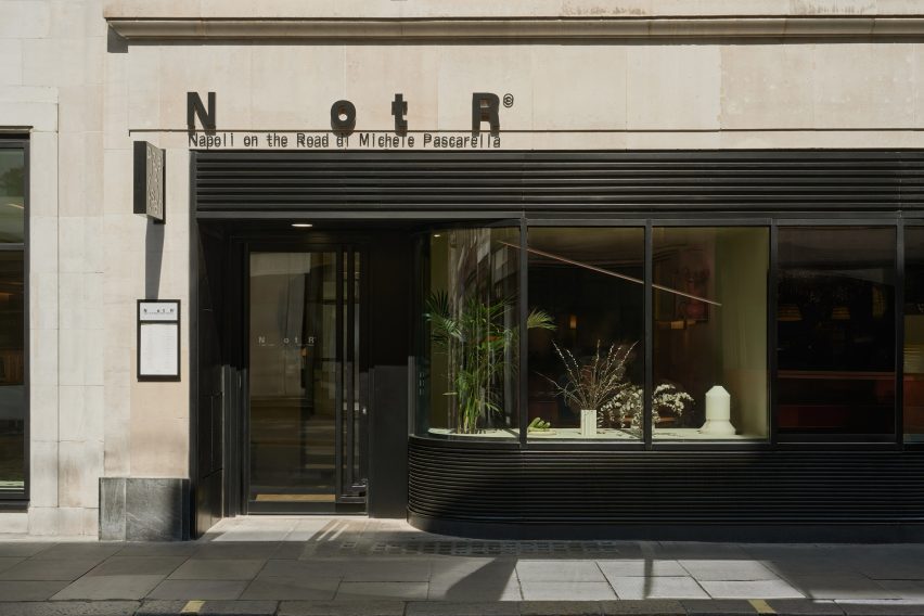 Exterior of Napoli on the Road