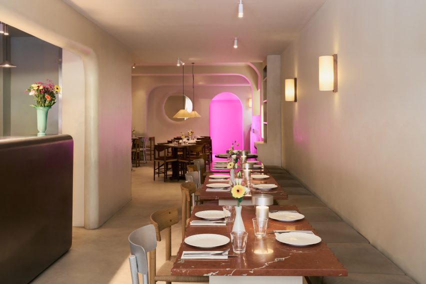 London pizza restaurant with curved walls