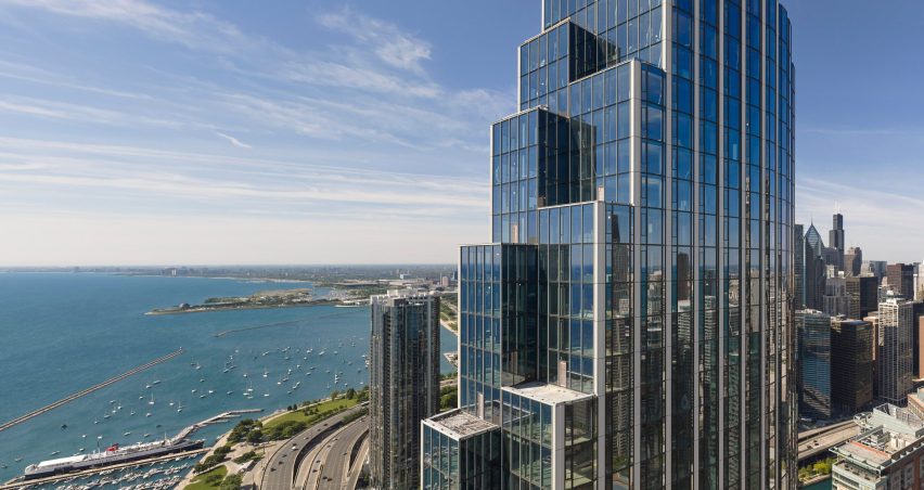 Tiered skyscraper by SOM tops out on Chicago lakefront comments update