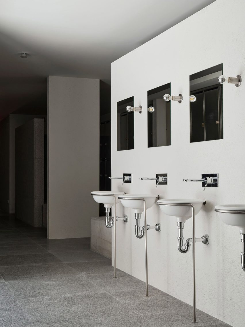 Sinks in factory changing rooms in San Sebastian by Ortega Diago