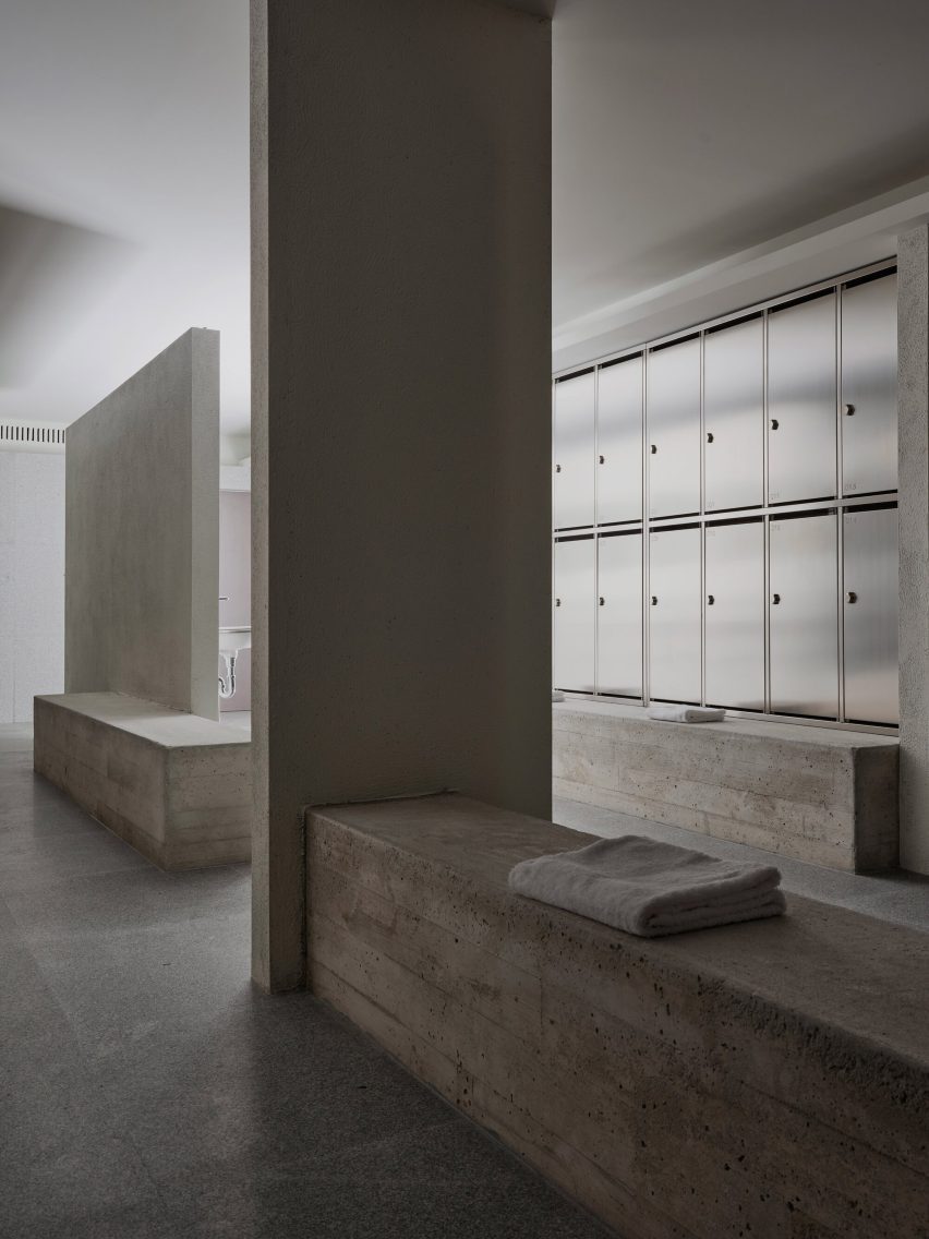 Factory changing rooms in San Sebastian by Ortega Diago