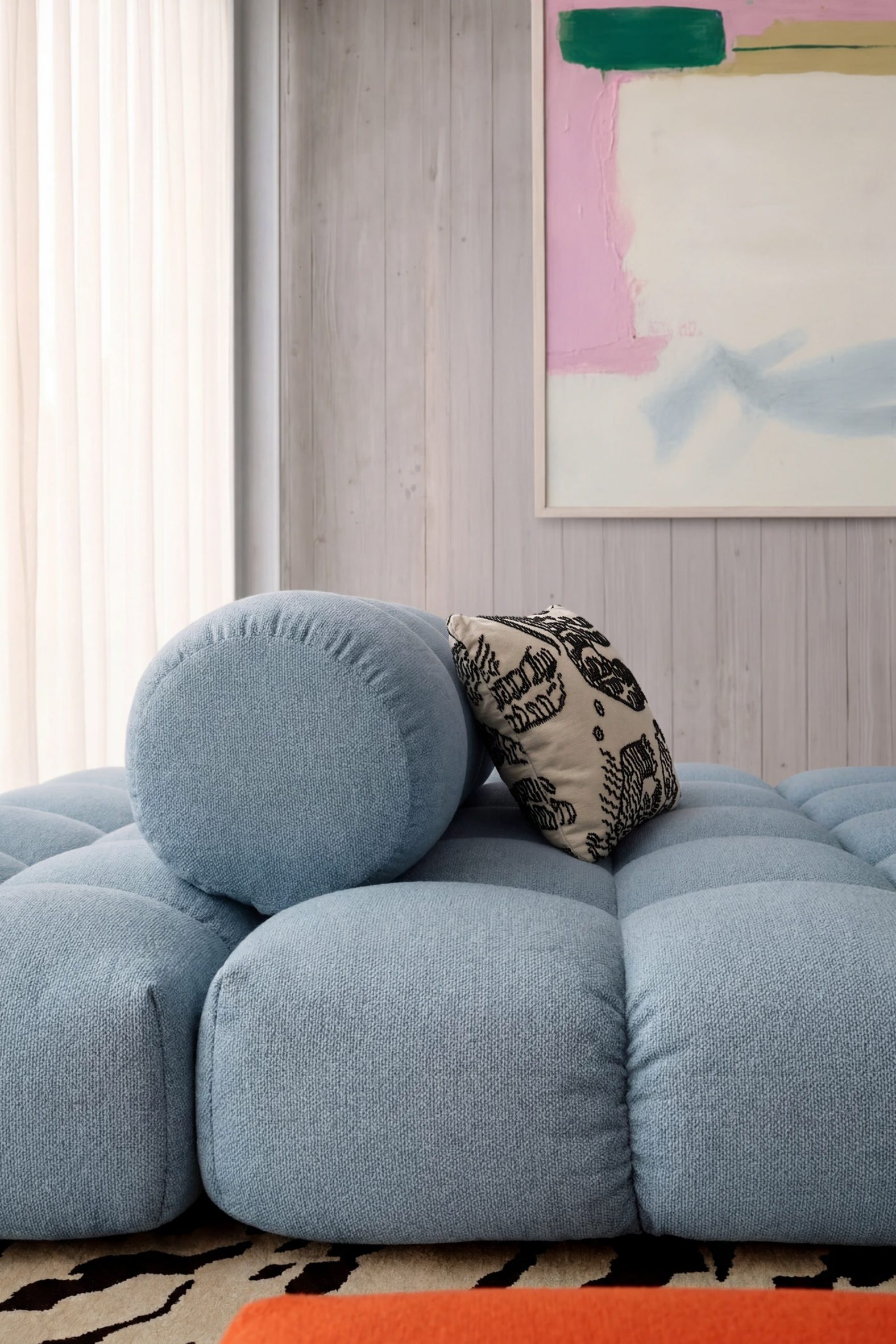 Sander sofa in light blue