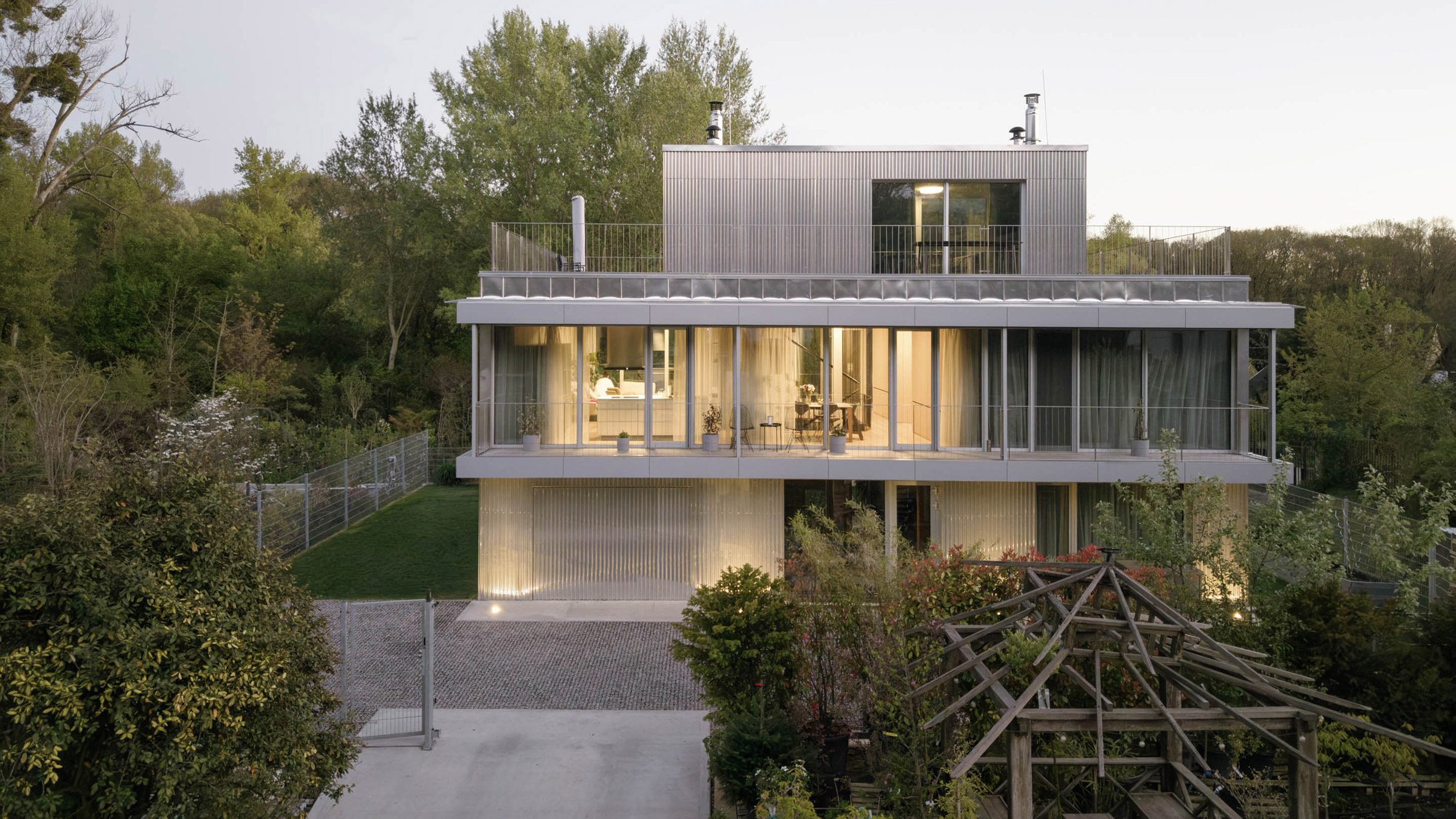 https://static.dezeen.com/uploads/2026/07/rdh-house-cechvala-architects-slovakia_dezeen_2364_col_1-HERO1-1.jpg