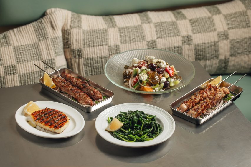 Food and steel table at Zylia