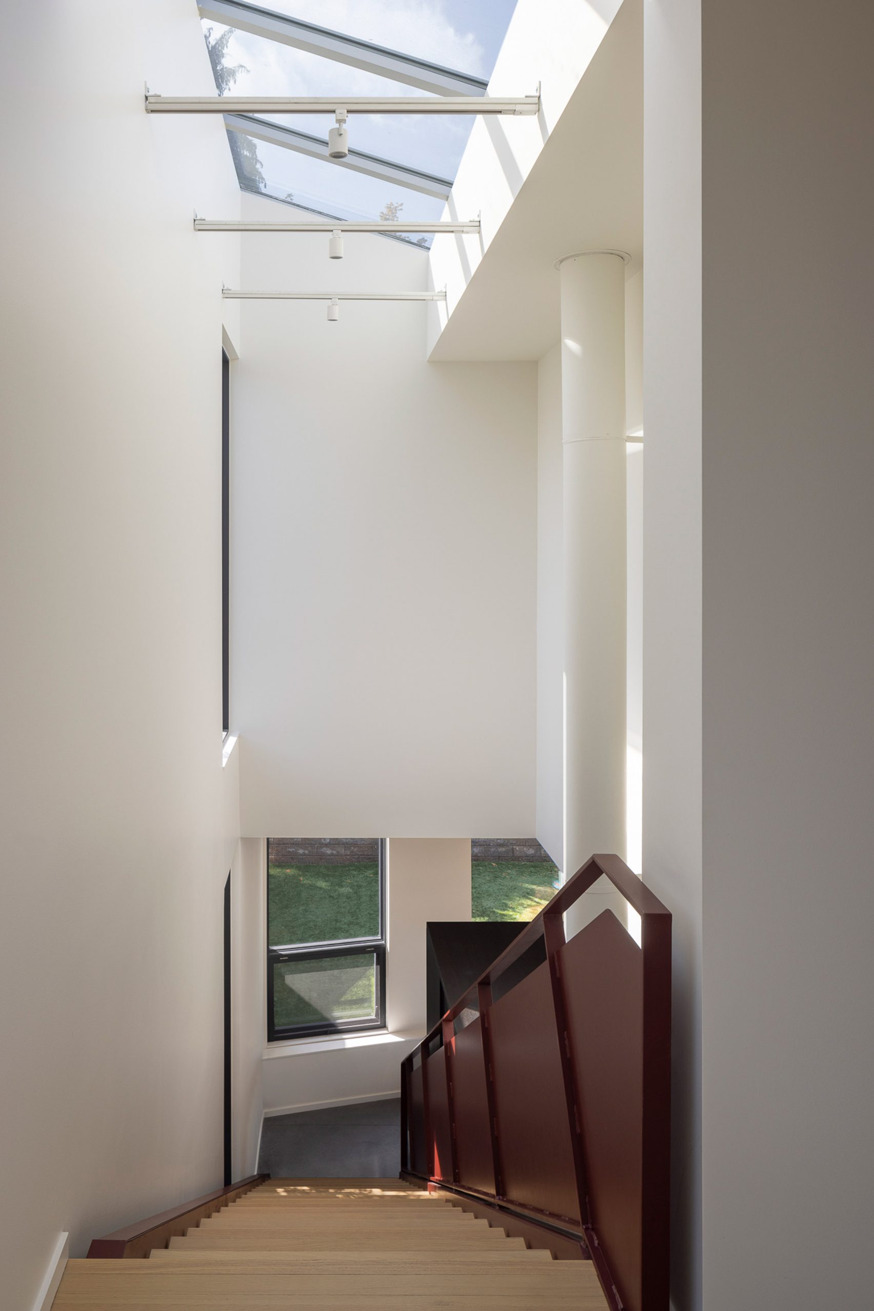 Rerucha Studio organises Seattle house as "small village"