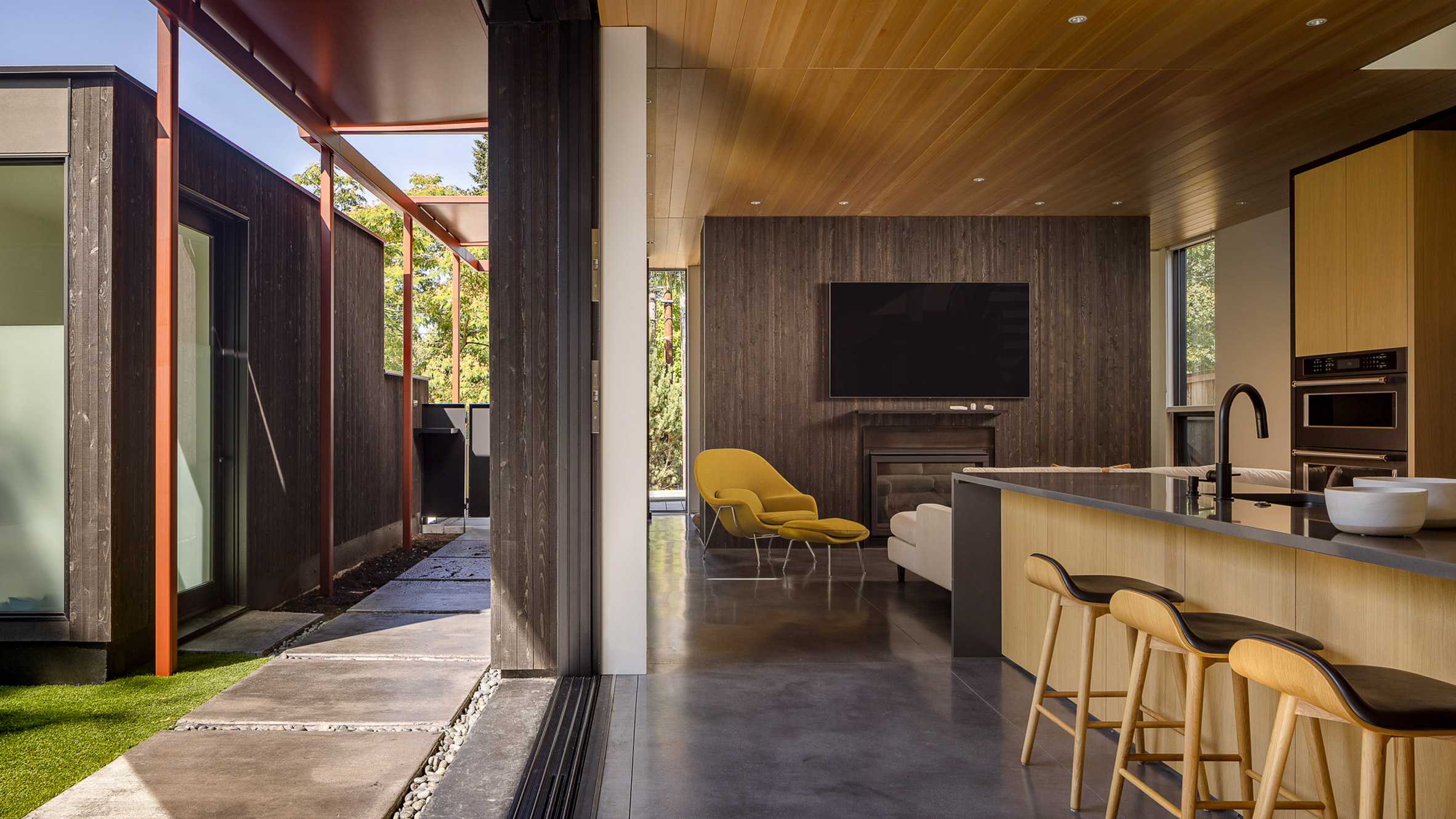 https://static.dezeen.com/uploads/2026/07/rerucha-studio-park-house-seattle_dezeen_2364_hero.jpg