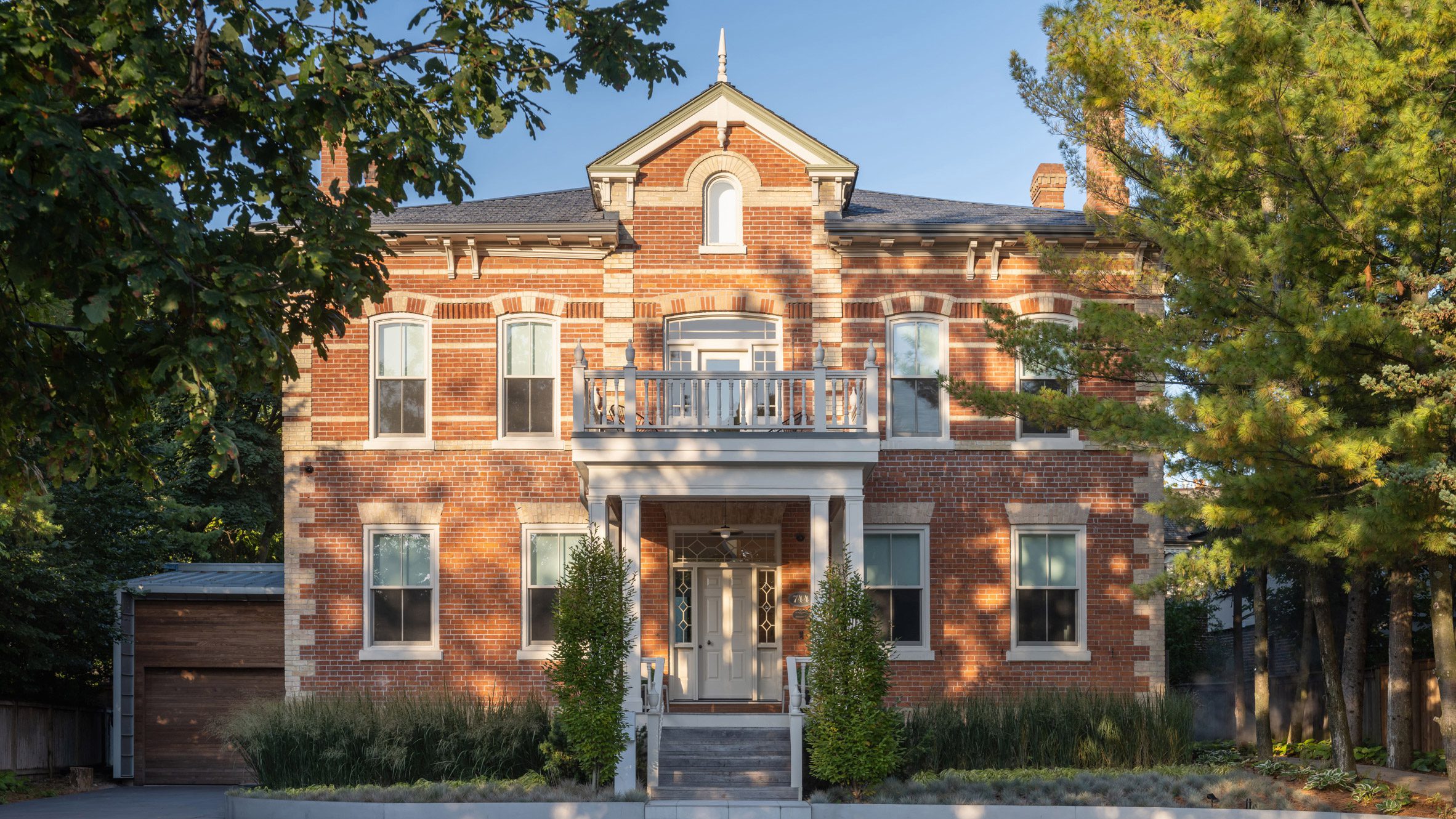 https://static.dezeen.com/uploads/2026/07/snider-house-toronto-giannone-petricone-associates-_dezeen_2364_hero.jpg