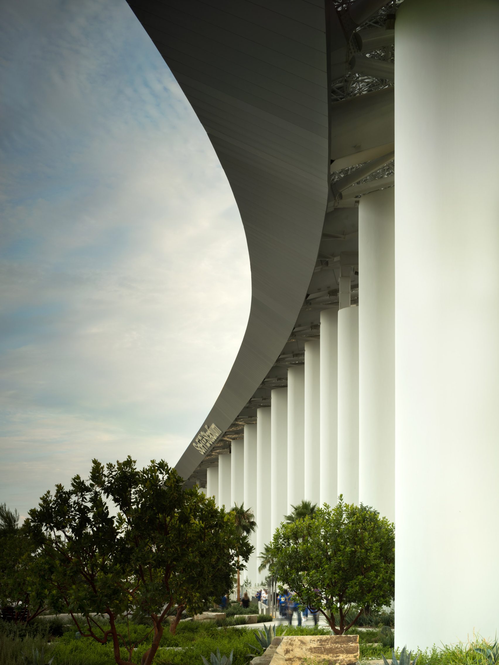 Complex Wire Rope SoFi Stadium in LA set the standard for integrated technology