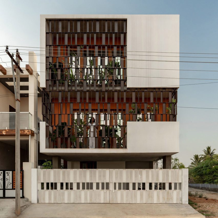 Splitscape Residence, India, by SpaceDNA