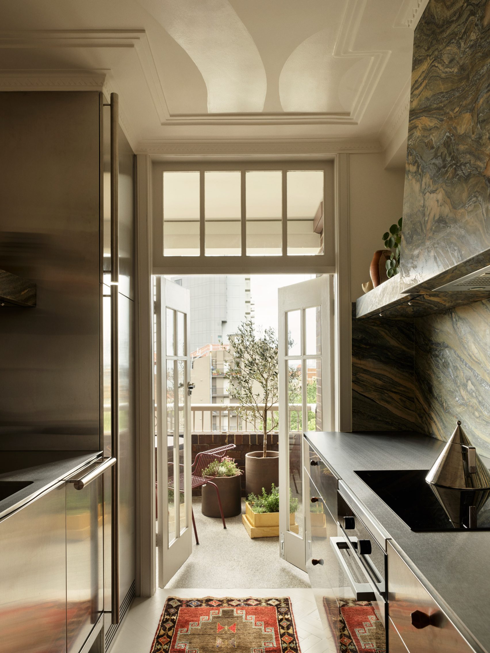 YSG draws on art deco for Sydney apartment revamp