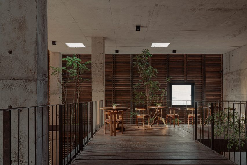 Mezzanine at Waankarn by Studio Locomotive