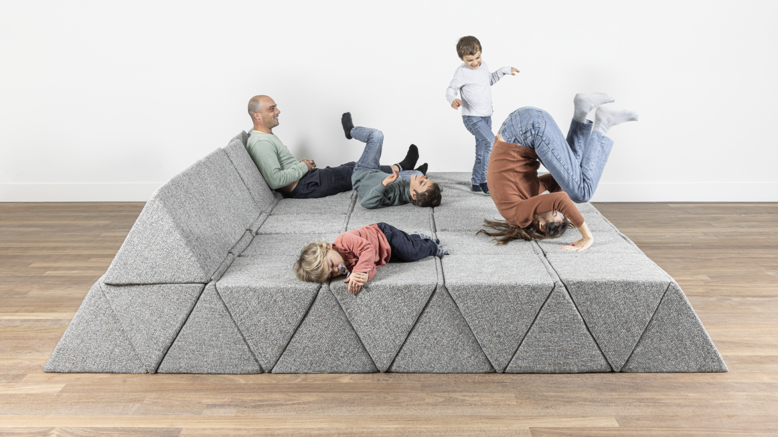 Peaks Couch | Dezeen