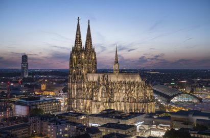 Cologne Cathedral by Licht Kunst Licht