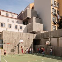 António Costa Lima adds concrete extension to Lisbon school