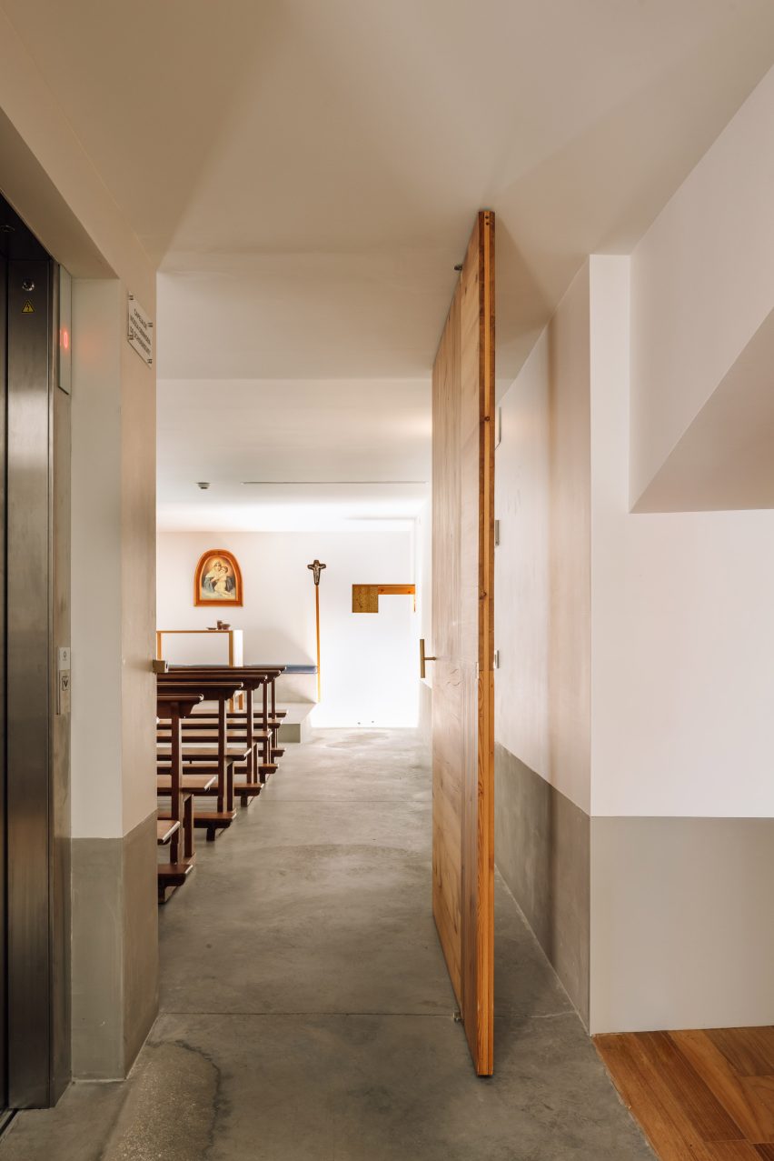Interior view of extension to the Col&eacute;gio de Santa Maria