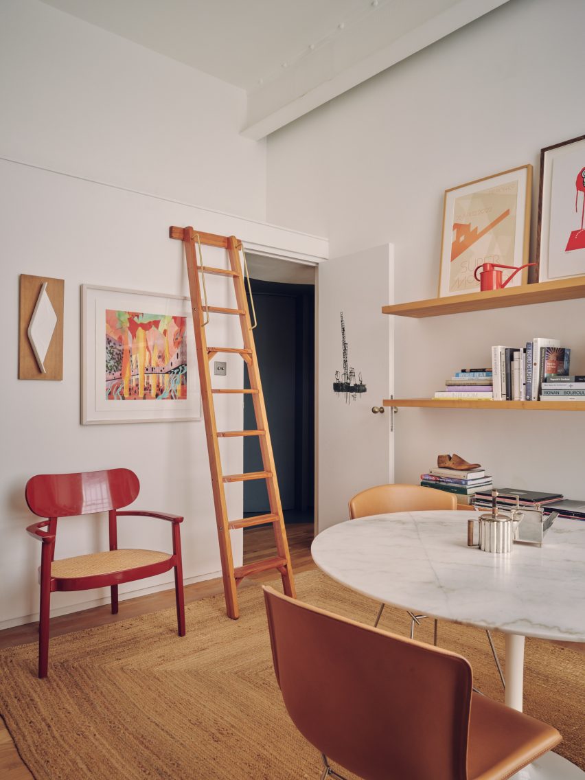 Bedroom with mezzanine loft in Apartment 21 by Piercy & Company