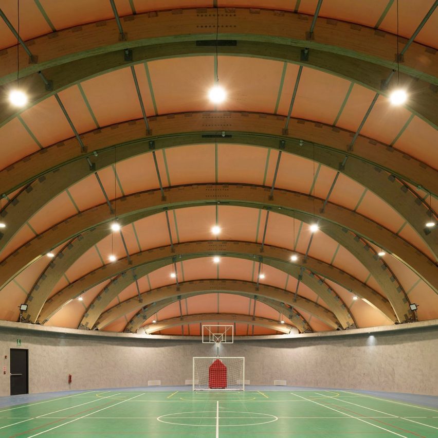 Chile Basketball court